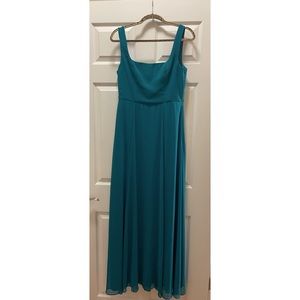 Davids Bridal Squared Lace Up Back Chiffon Bridesmaid Dress in Oasis Size 4